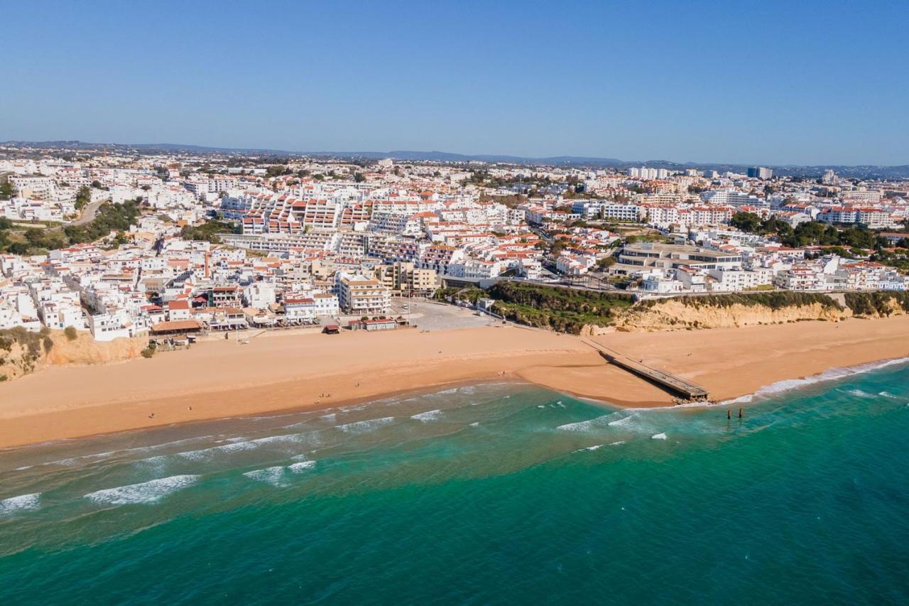 Typical T2 In Albufeira W/ Balcony By Lovelystay エクステリア 写真