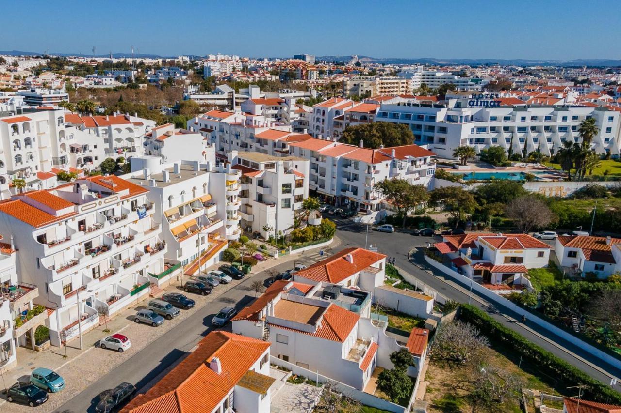 Typical T2 In Albufeira W/ Balcony By Lovelystay エクステリア 写真