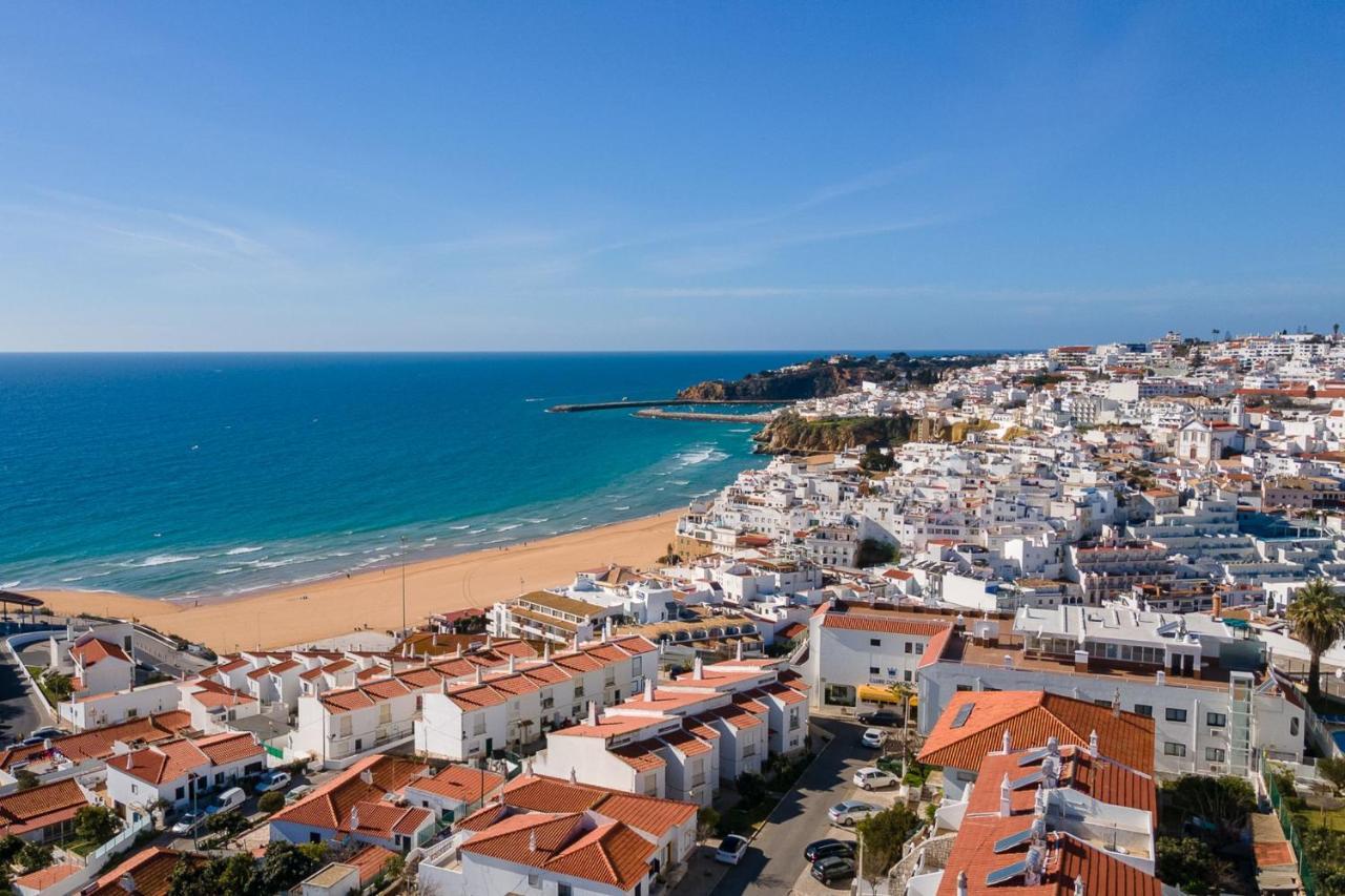 Typical T2 In Albufeira W/ Balcony By Lovelystay エクステリア 写真