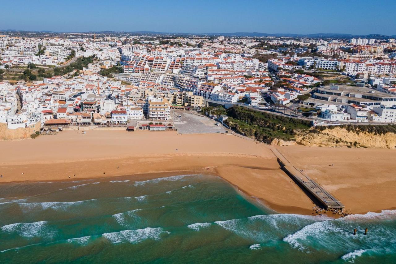 Typical T2 In Albufeira W/ Balcony By Lovelystay エクステリア 写真